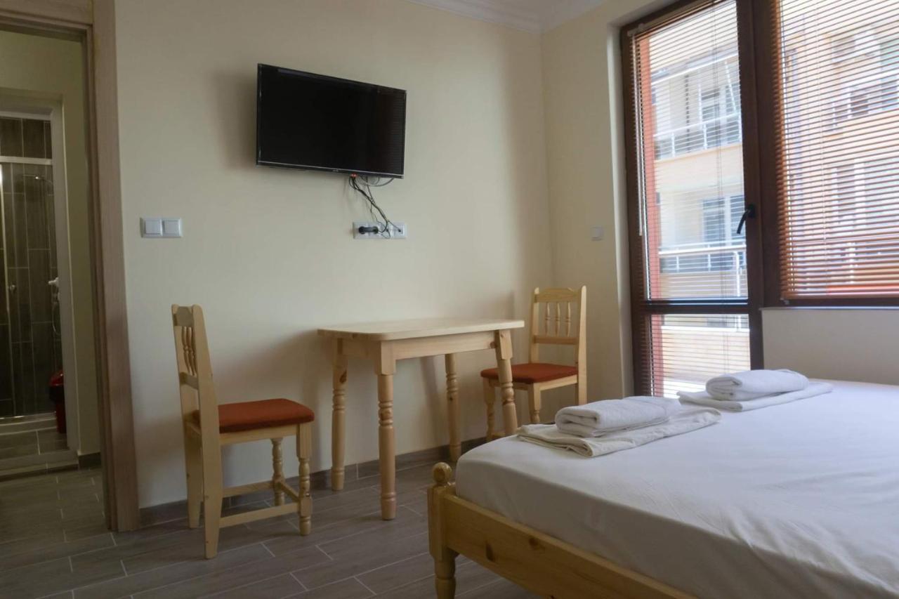 Rent Apartments Martin Beach Pomorie Exterior photo